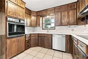 484 Thompson Rd, Troy, TX 76579 - Photo 11
