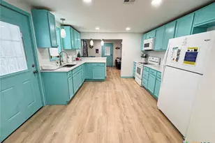 807 Madison Ave, Port O'Connor, TX 77982 - Photo 15