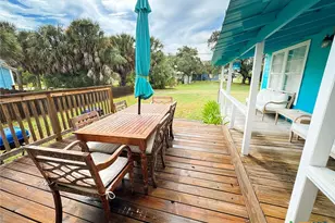 807 Madison Ave, Port O'Connor, TX 77982 - Photo 5