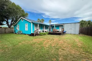 807 Madison Ave, Port O'Connor, TX 77982 - Photo 1