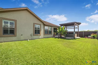 101 Gabbiano Court, Victoria, TX 77904 - Photo 33