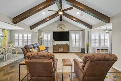 101 Gabbiano Court, Victoria, TX 77904 - Photo 5