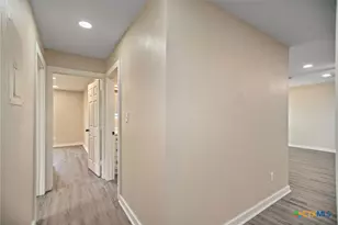 526 Fairmont St, Port Lavaca, TX 77979 - Photo 11