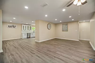 526 Fairmont Street, Port Lavaca, TX 77979 - Photo 5