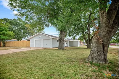 526 Fairmont Street, Port Lavaca, TX 77979 - Photo 3