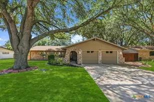 605 Ridgecrest, New Braunfels, TX 78130 - Photo 3