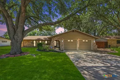 605 Ridgecrest, New Braunfels, TX 78130 - Photo 1