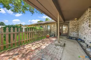 605 Ridgecrest, New Braunfels, TX 78130 - Photo 7