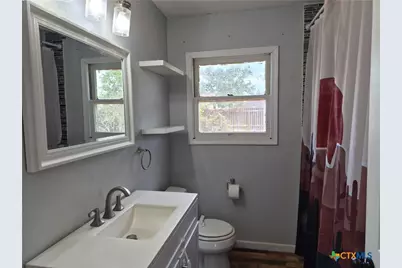 1010 E Church Street, Cuero, TX 77954 - Photo 15