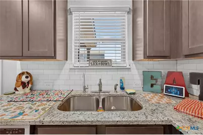 2536 Hiddenbrooke Trace, Seguin, TX 78155 - Photo 9