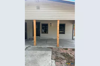 753 San Antonio Ave, Seguin, TX 78155 - Photo 11