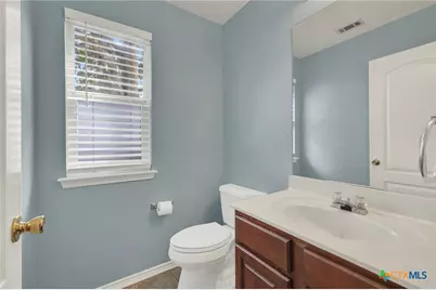 204 Falcon Ridge Drive, New Braunfels, TX 78130 - Photo 15