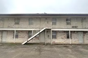 702 N 1st St, Copperas Cove, TX 76522 - Photo 1