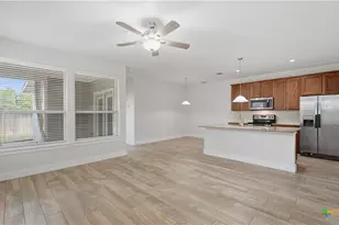 727 Gristmill Dr, New Braunfels, TX 78130 - Photo 3