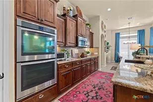 638 Cambridge Dr, New Braunfels, TX 78132 - Photo 5