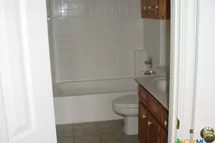 111 Monterrey Dr, Victoria, TX 77904 - Photo 5