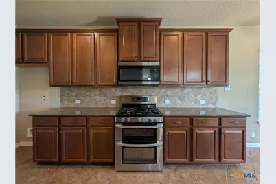 212 Oak Creek Way, New Braunfels, TX 78130 - Photo 7