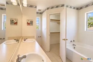 203 Knight Ln, Waco, TX 76705 - Photo 13