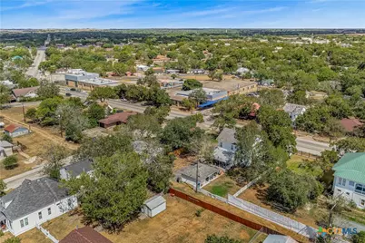 612 W Grand Avenue, Yoakum, TX 77995 - Photo 39