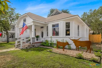 612 W Grand Avenue, Yoakum, TX 77995 - Photo 5