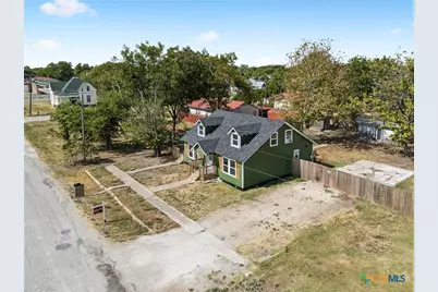 223 NW Front St., Bartlett, TX 76511 - Photo 37