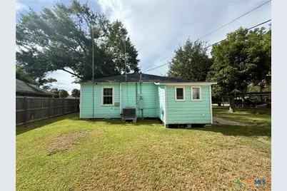 406 E Tres Palacios Avenue, Palacios, TX 77465 - Photo 29