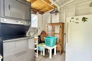 406 E Tres Palacios Ave, Palacios, TX 77465 - Photo 27