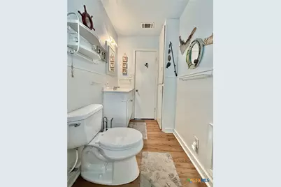 406 E Tres Palacios Avenue, Palacios, TX 77465 - Photo 23