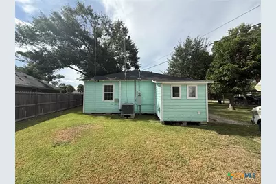 406 E Tres Palacios Avenue, Palacios, TX 77465 - Photo 31