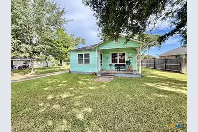 406 E Tres Palacios Avenue, Palacios, TX 77465 - Photo 1