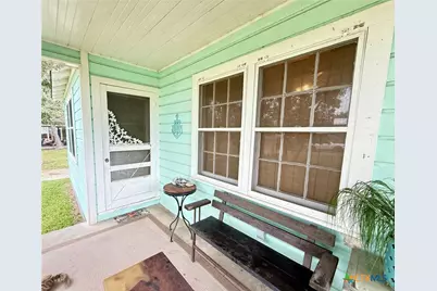 406 E Tres Palacios Avenue, Palacios, TX 77465 - Photo 3