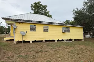 79 Johnson St, Bloomington, TX 77951 - Photo 5