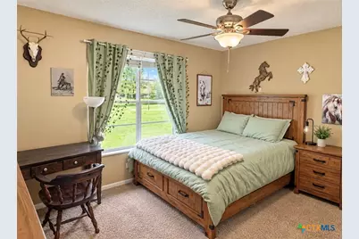 406 Royal Oak Drive, Victoria, TX 77905 - Photo 9