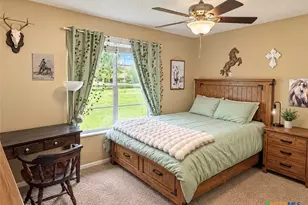 406 Royal Oak Dr, Victoria, TX 77905 - Photo 9