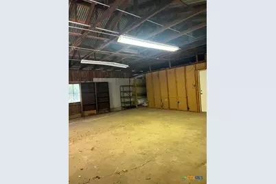206 E Pine Street, Seguin, TX 78155 - Photo 27