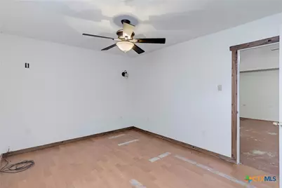 206 E Pine Street, Seguin, TX 78155 - Photo 19