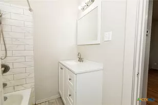905 N 9th St, Temple, TX 76501 - Photo 15