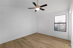 301 Trentwood Cir, Victoria, TX 77901 - Photo 29