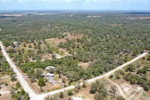 1501 Kothmann Dr, Seguin, TX 78155 - Photo 23