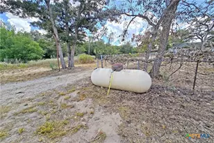 1501 Kothmann Dr, Seguin, TX 78155 - Photo 19
