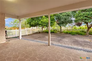 192 Huron St, Victoria, TX 77905 - Photo 41