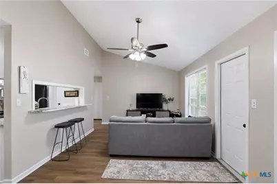 204 Timberlane, Victoria, TX 77901 - Photo 5