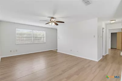 16615 Fm 725, Seguin, TX 78155 - Photo 27