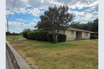 140 Darden Drive, Waco, TX 76706 - Photo 1