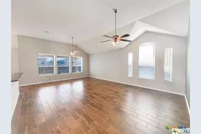 4702 Guildford Drive, Belton, TX 76513 - Photo 5
