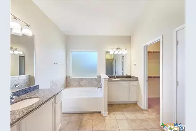 4702 Guildford Drive, Belton, TX 76513 - Photo 17