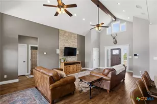 180 Kimber Ln, Inez, TX 77968 - Photo 7