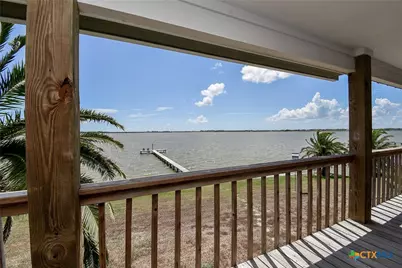 1440 W Bayshore Drive, Palacios, TX 77465 - Photo 9