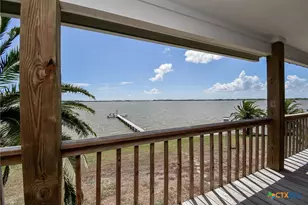 1440 W Bayshore Dr, Palacios, TX 77465 - Photo 9