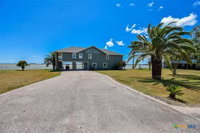 1440 W Bayshore Drive, Palacios, TX 77465 - Photo 5
